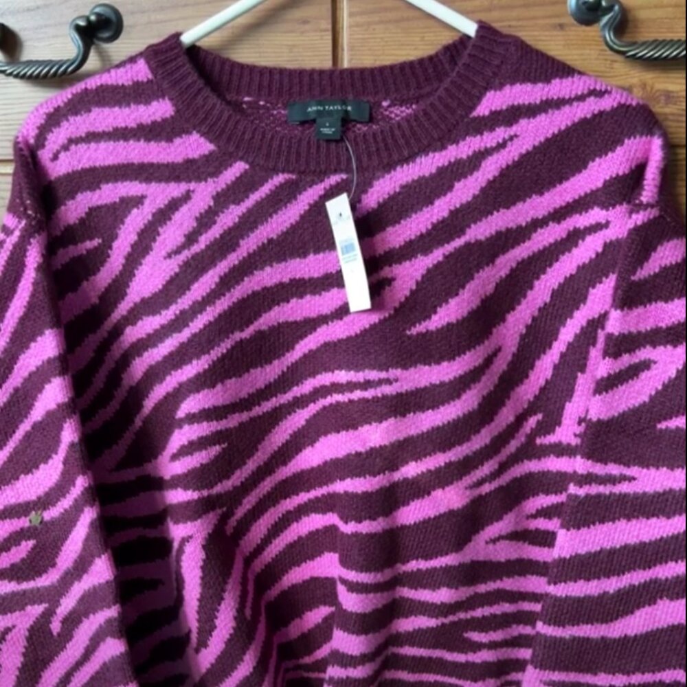 NWT LOFT Zebra Sweater pink/burgundy
